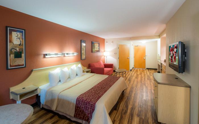 Red Roof Inn & Suites Philadelphia - Bellmawr