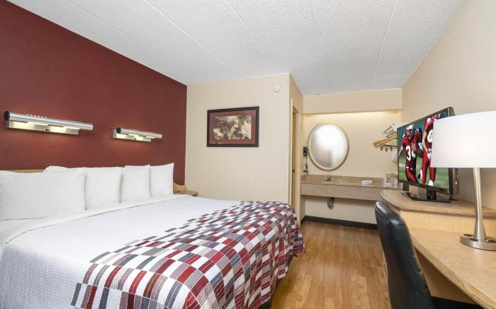 Red Roof Inn Detroit - Roseville/ St Clair Shores