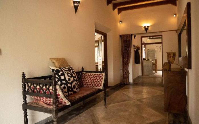 3-Bedroom Lakeside Villa with Pool in Ahangama
