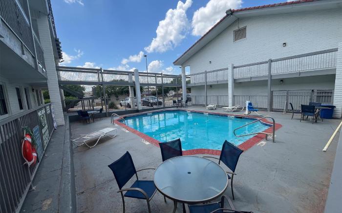 Studio 6 Studio 6 Suites Euless, TX – DFW West