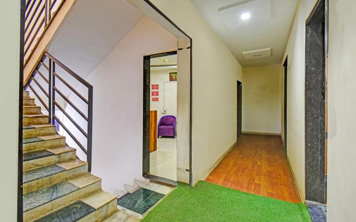 Via Classic Square I