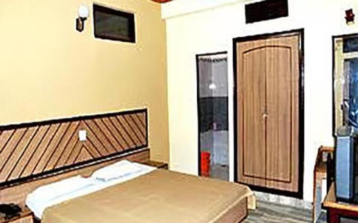 FabHotel Jai Mangal Palace