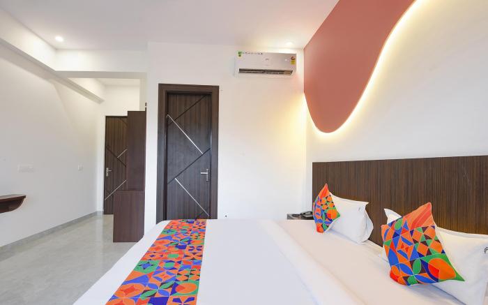 FabHotel Black Pepper