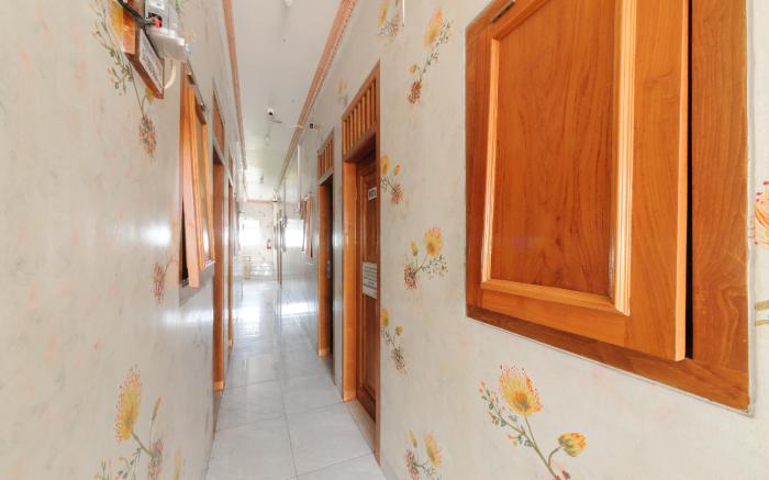 RedDoorz Plus near Mall Sunter