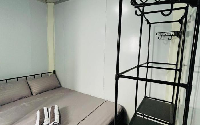 RedDoorz @ Tandikan Suites El Nido