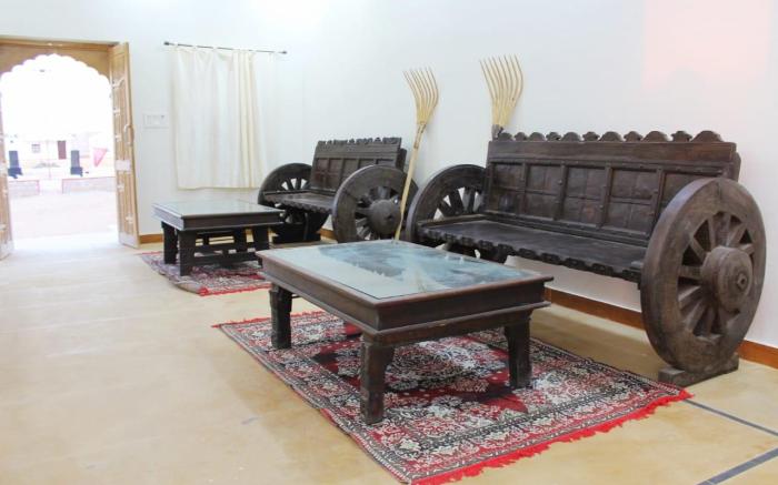 Best Desert Camp In Jaisalmer Red Velvet 