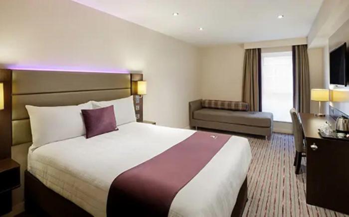 Premier Inn Abergavenny