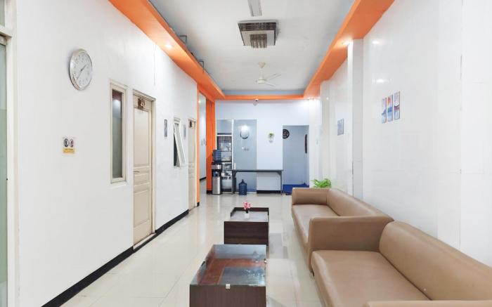 TwoSpaces Living at Nabila Semampir Homestay