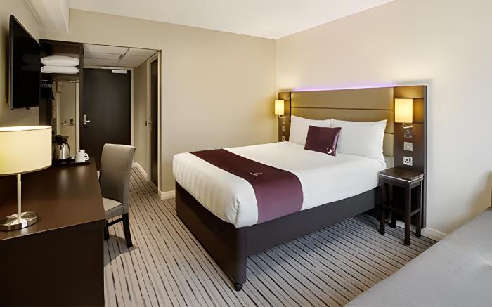 Premier Inn Epsom Town Centre