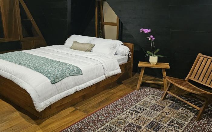 Mezzanine Cabin with Pantry