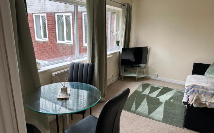 Legacys Guesthouse close to Heaten park