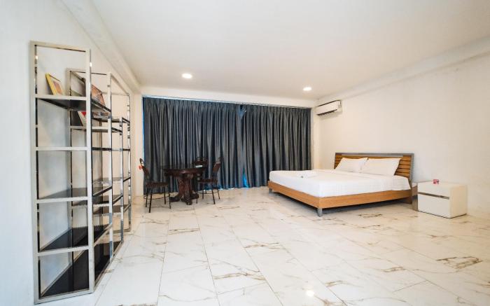 Magnitude Luxurious 6 Bedroom Pool Villa
