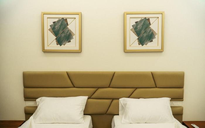 Snap Inn Rooms by the Buzz House