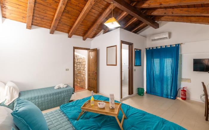 Elsa d'Ortigia - I TRE ARCHI