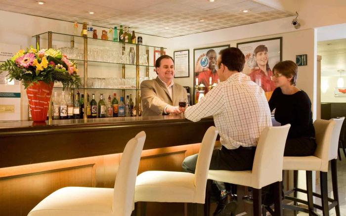 Hotel Mermoz Paris Le Bourget