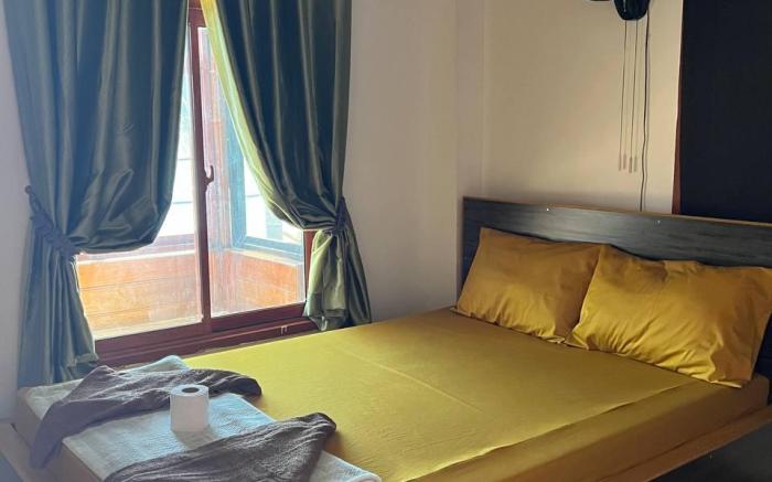 White Rose Guesthouse