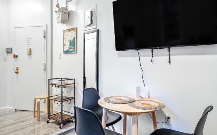 Prime Columbus Circle 1BR: Steps from Central Park