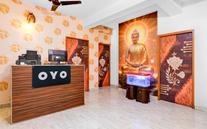 Hotel O by OYO The Golden Nest Kavi Sukanta Metro Station