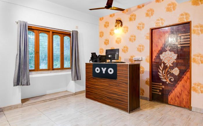 Hotel O by OYO The Golden Nest Kavi Sukanta Metro Station