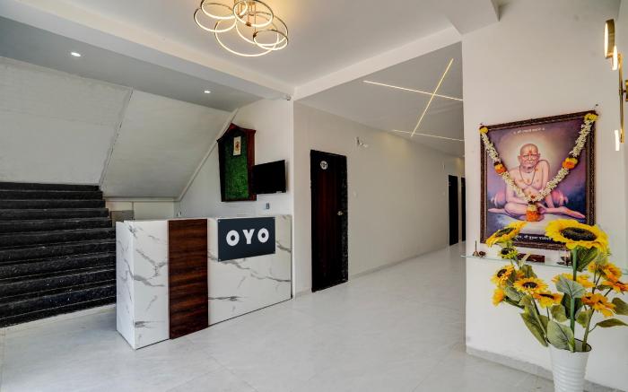 Hotel O Sunflower Lodge Solapur-mumbai Highway