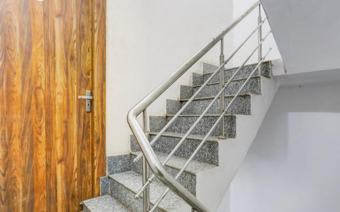 Hotel O Kashi Basera Paying Guest House