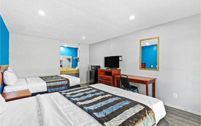 Budget Host Inn by Hotel O Portland near I-65