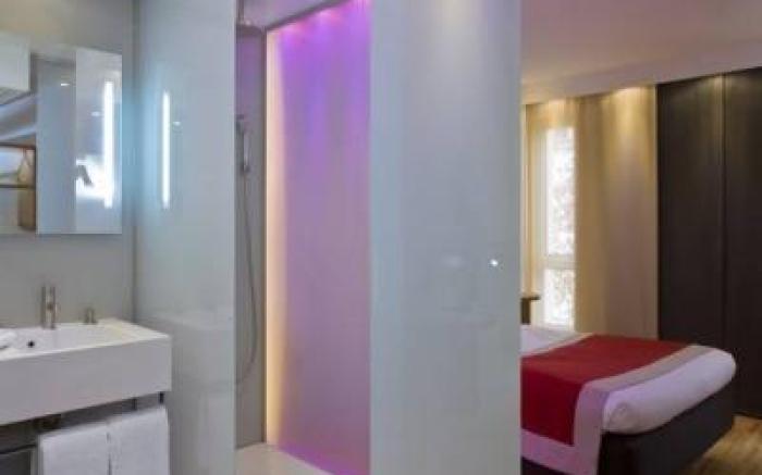Mercure Paris Arc de Triomphe Etoile Hotel