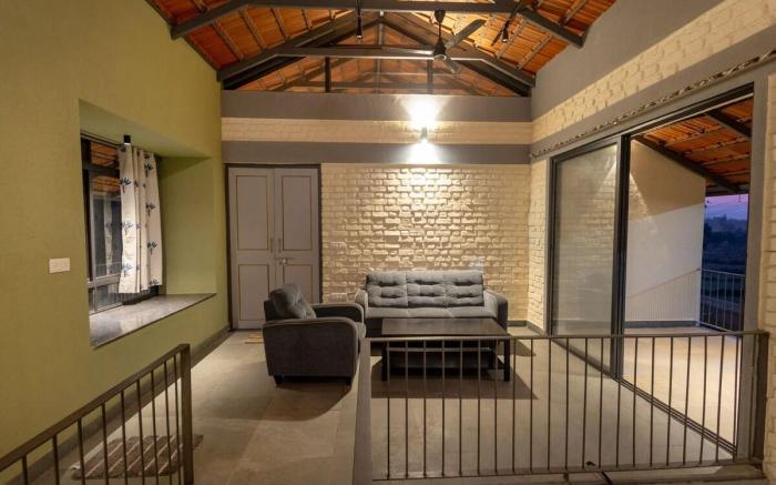 StayLeisurely The Flint House 3BHK, Murbad