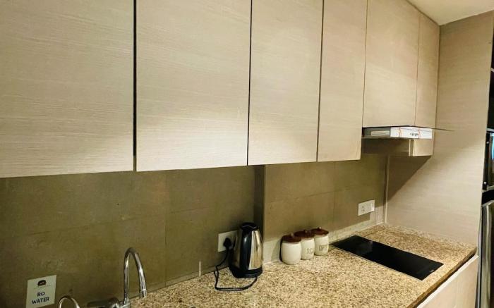 Skyline Stay Style Meets Comfort