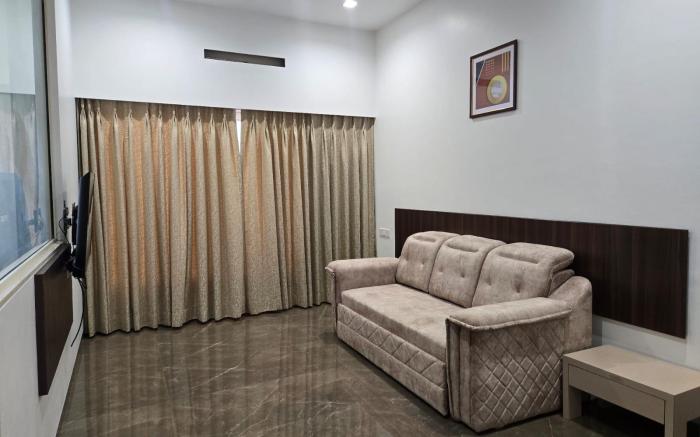 Westbay Biz Dreams Hotel and Suites