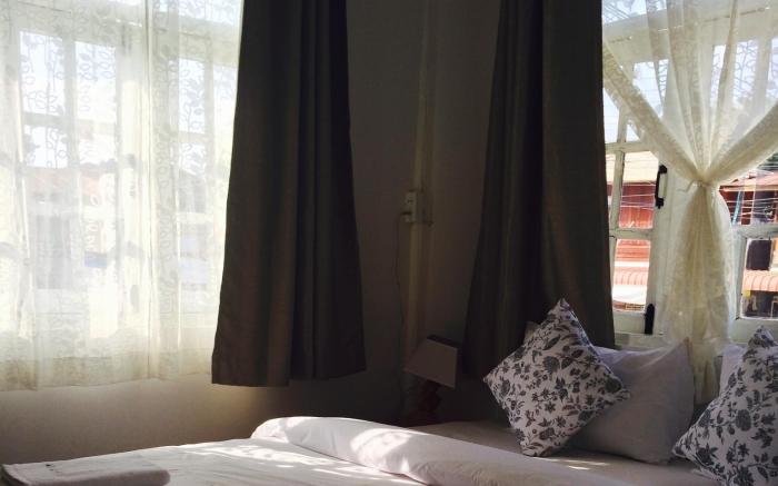 Norn Nab Dao Whitehouse