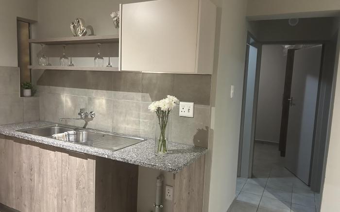 One Bedroom in the Capital City 