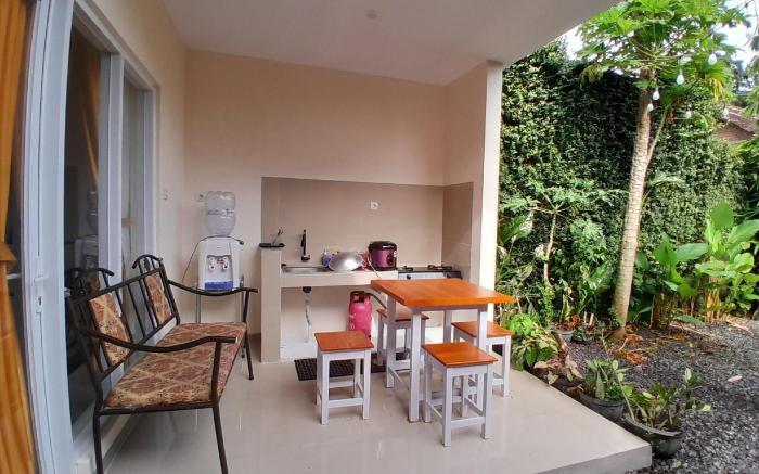Villa Trisan Prambanan