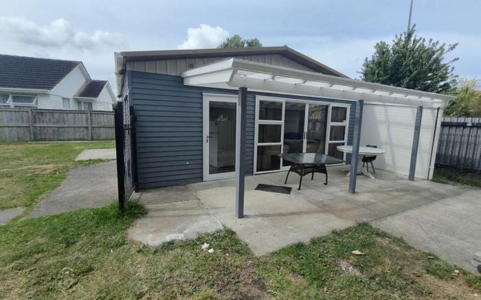 Small 3 bedroom Garden Chalet