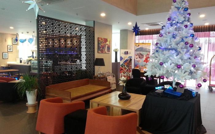 Marina Travellers Suite at Sky Karamunsing