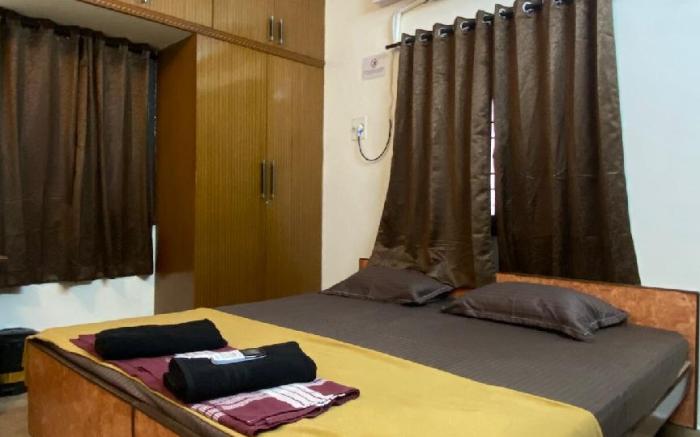 [RED0] - Calm 1 BHK + Fun Pool. Gr8 City Break!