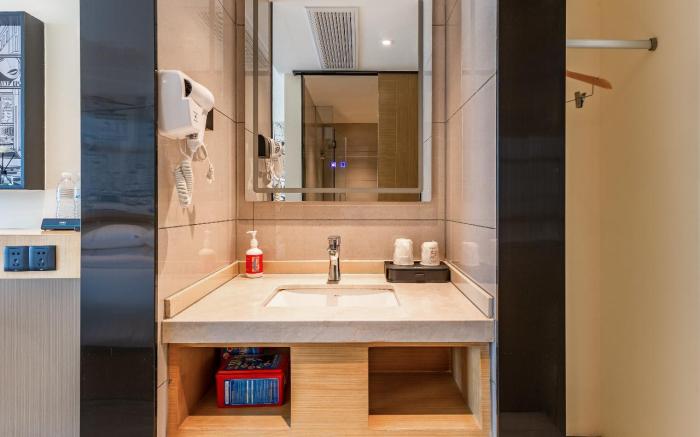 City Comfort Inn Wuhan Caidian Xinmiao Village Subway Station