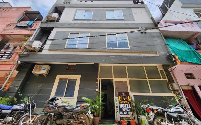 Hotel O Royal Palace Inn