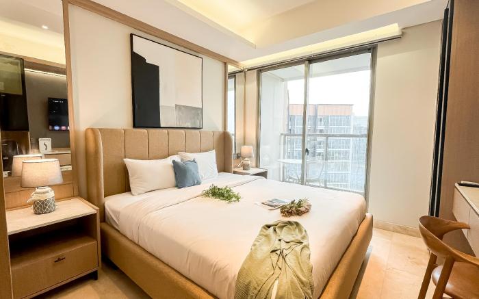 Modern Minimalist Studio at Gold Coast By Travelio