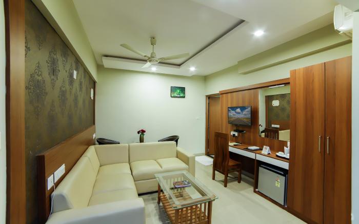 Sreepathi Indraprastha Hotel and Serviced Apartments
