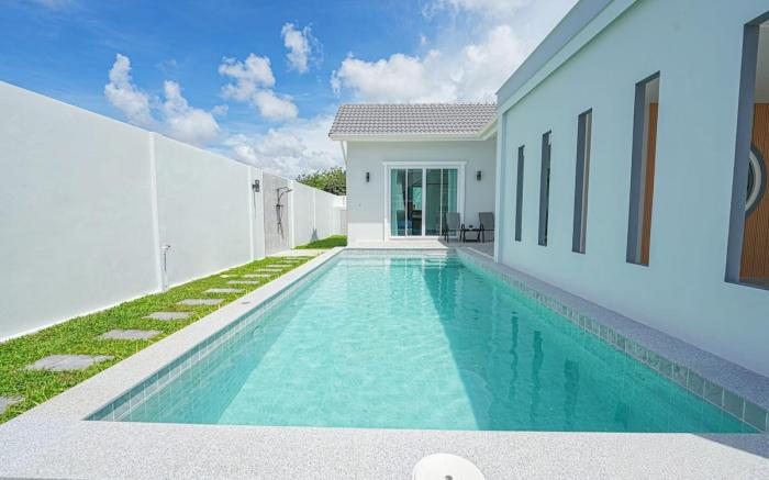 The 8 MaBella Pattaya Pool Villa