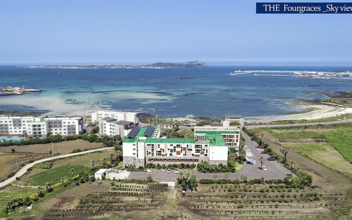 The Four Graces Resort