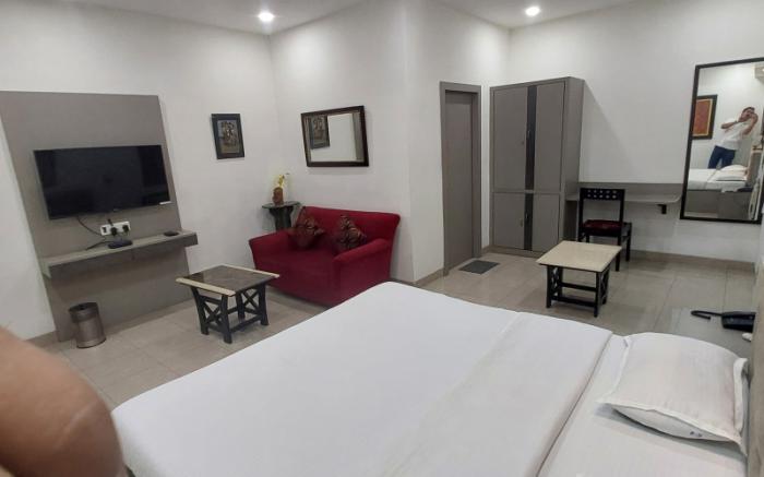 Elgin suites