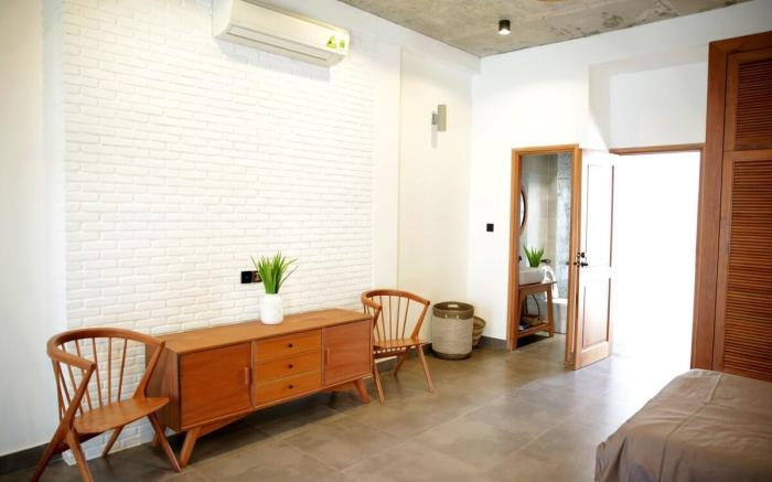 Spacious Double Room for Four