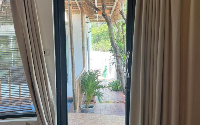 Nice pool villa by the beach