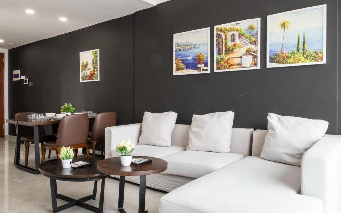 Yue Tai East One City View 2BR by Soben Home