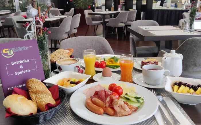 College Garden Hotel