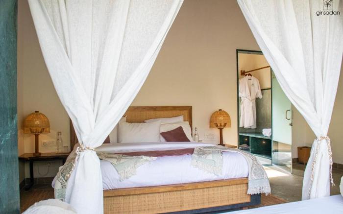 GiriSadan Organic Retreat & Experiences