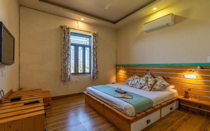 GiriSadan Organic Retreat & Experiences