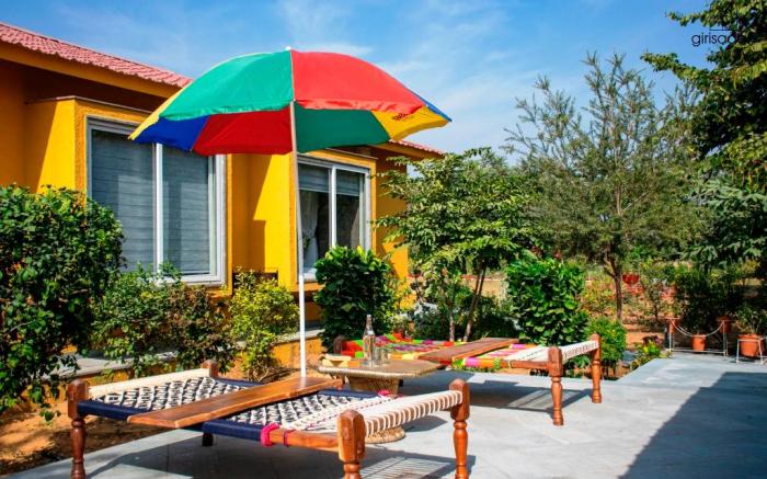 GiriSadan Organic Retreat & Experiences